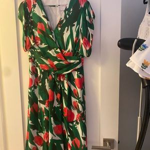 Beautiful Carolina Herrera Silk dress size 6